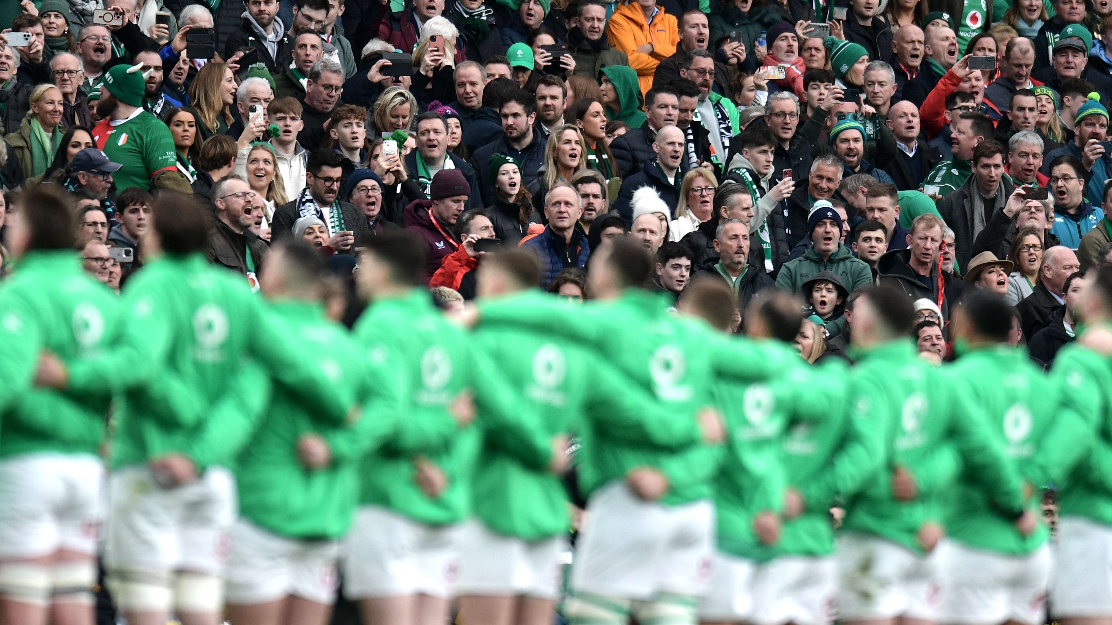 青島足球俱 青島足球俱